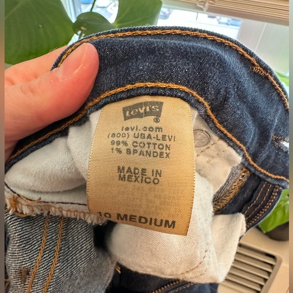 Levi’s Curvy Bootcut Jeans - Picture 4 of 6